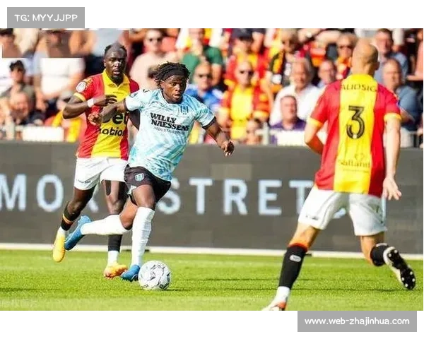 荷甲揭幕战福图纳锡塔德1比1战平前进之鹰新援前锋补时进球救主